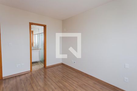 Suíte de apartamento para alugar com 4 quartos, 110m² em Sagrada Família, Belo Horizonte