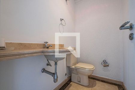 Lavabo de apartamento para alugar com 4 quartos, 214m² em Sumaré, São Paulo