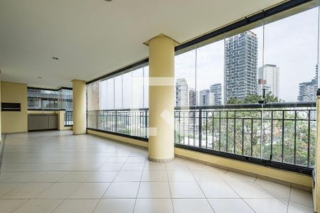 Varanda de apartamento para alugar com 4 quartos, 214m² em Sumaré, São Paulo