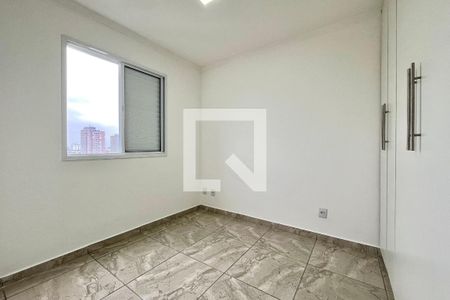Quarto 1 de apartamento para alugar com 2 quartos, 34m² em Jardim Itacolomi, São Paulo