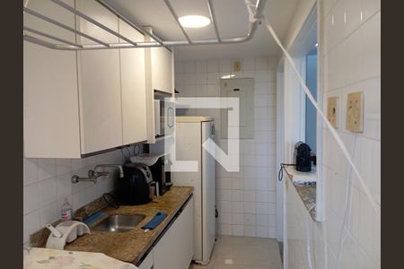 Cozinha de apartamento para alugar com 1 quarto, 71m² em Barra da Tijuca, Rio de Janeiro