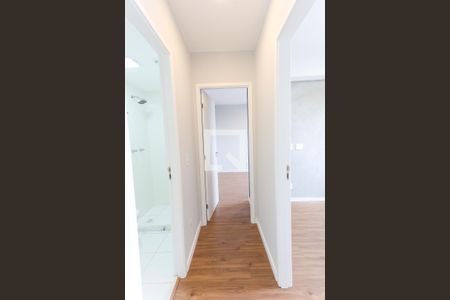 coredor de apartamento à venda com 2 quartos, 41m² em Parque Arariba, São Paulo