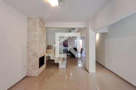 Sala de casa à venda com 3 quartos, 150m² em Cambuci, São Paulo