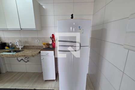 Cozinha de apartamento para alugar com 1 quarto, 44m² em Nova Mirim, Praia Grande