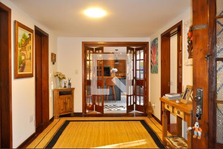 Sala  de casa de condomínio para alugar com 3 quartos, 188m² em Cristal, Porto Alegre