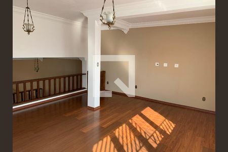 Sala de casa para alugar com 4 quartos, 408m² em Vila Ipiranga, Mogi das Cruzes