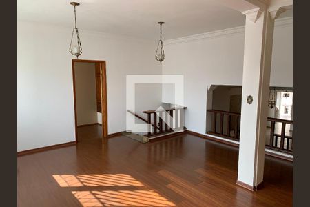 Sala de casa para alugar com 4 quartos, 408m² em Vila Ipiranga, Mogi das Cruzes