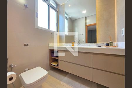 Banheiro da Suíte de apartamento à venda com 2 quartos, 80m² em Carmo, Belo Horizonte