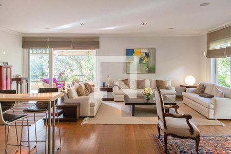 Casa para alugar com 4 quartos, 707m² em Pacaembu, São Paulo