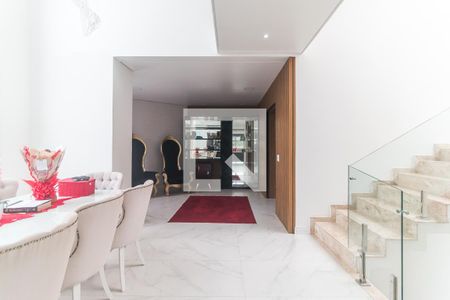 Sala de casa de condomínio para alugar com 3 quartos, 400m² em Sabaúna, Mogi das Cruzes