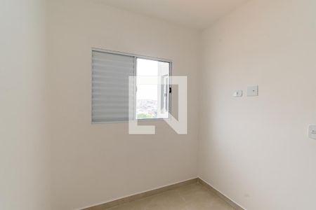 Quarto de apartamento à venda com 2 quartos, 40m² em Jardim Caguassu, São Paulo