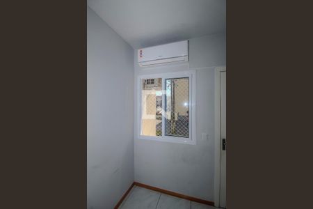 Sala de casa de condomínio para alugar com 2 quartos, 49m² em Restinga, Porto Alegre