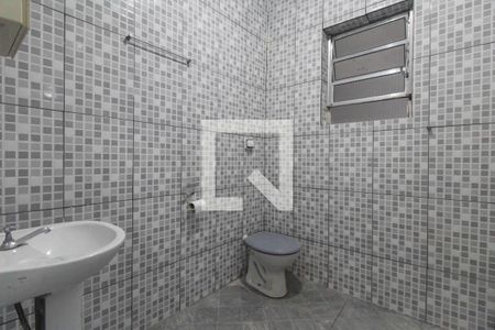 Banheiro de casa para alugar com 1 quarto, 30m² em Jardim Brasilia, São Paulo