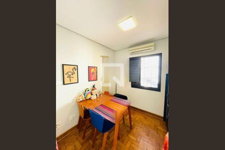 Casa à venda com 4 quartos, 300m² em Brooklin, São Paulo
