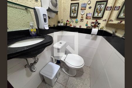 Lavabo de casa de condomínio à venda com 3 quartos, 135m² em Recreio dos Bandeirantes, Rio de Janeiro