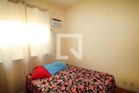 Quarto 1 de casa à venda com 3 quartos, 100m² em Penha Circular, Rio de Janeiro
