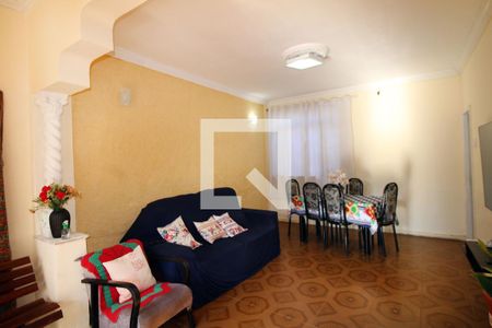 Sala de casa à venda com 3 quartos, 100m² em Penha Circular, Rio de Janeiro