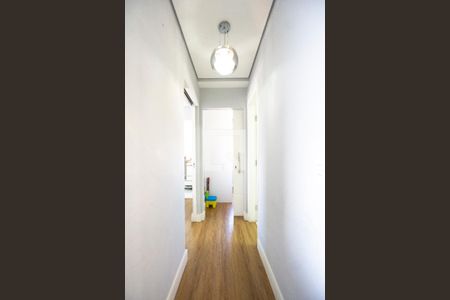 Corredor dos quartos de apartamento à venda com 2 quartos, 68m² em Jardim Analia Franco, São Paulo