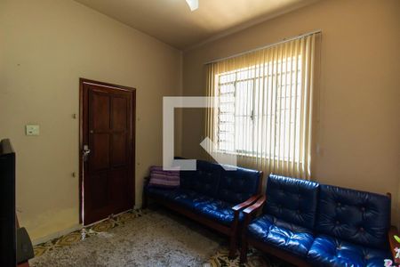 Casa à venda com 3 quartos, 249m² em Caramujo, Niterói