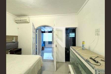 Suíte de casa à venda com 3 quartos, 355m² em Jardim Monjolo, São Paulo