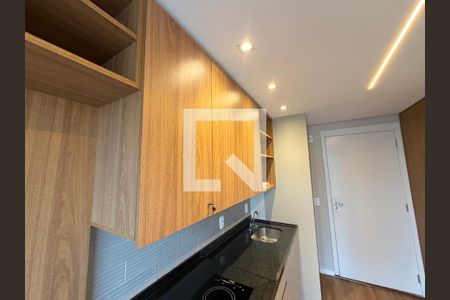 Cozinha de apartamento para alugar com 1 quarto, 38m² em Campo Belo, São Paulo