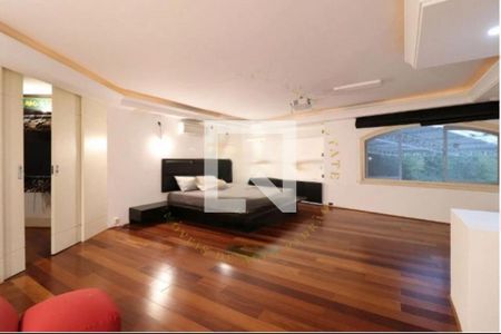 Casa à venda com 5 quartos, 759m² em Chácara Flora, São Paulo