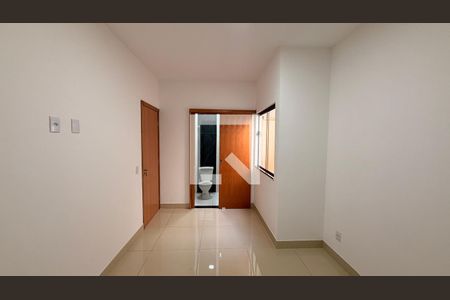 Suíte de casa à venda com 3 quartos, 110m² em Parque Industrial Joao Braz, Goiânia