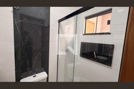 Banheiro da Suíte de casa à venda com 3 quartos, 110m² em Parque Industrial Joao Braz, Goiânia