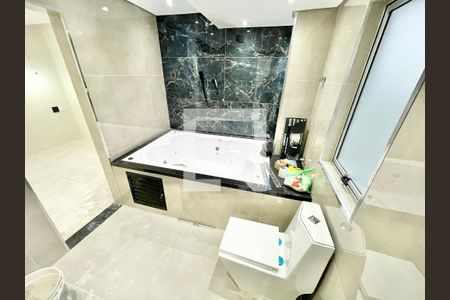 Banheiro da Suíte de apartamento para alugar com 3 quartos, 107m² em Santana, São Paulo
