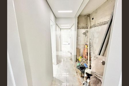 Corredor de apartamento para alugar com 3 quartos, 107m² em Santana, São Paulo