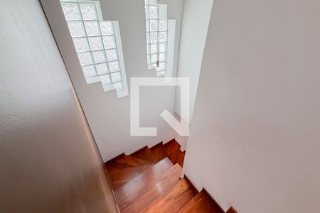 Escada de casa à venda com 3 quartos, 139m² em Vila Mariana, São Paulo