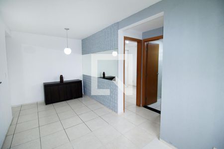 Sala de apartamento para alugar com 2 quartos, 50m² em Parada de Lucas, Rio de Janeiro