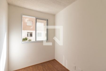 Quarto 2 de apartamento para alugar com 2 quartos, 35m² em Parque Industrial Tomas Edson, São Paulo