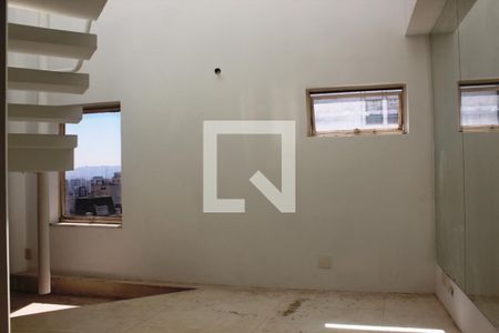Corredor de apartamento para alugar com 3 quartos, 642m² em Santa Cecilia, São Paulo