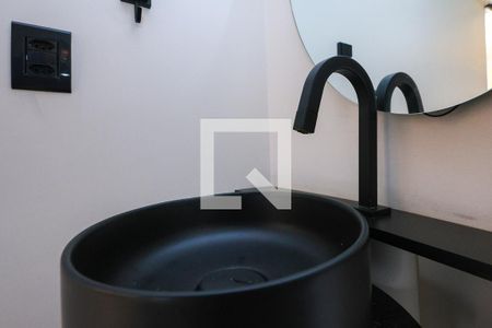 Lavabo de apartamento para alugar com 1 quarto, 67m² em Jardim Monte Kemel, São Paulo