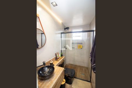 Banheiro da Suíte de casa de condomínio à venda com 3 quartos, 115m² em Cabral, Contagem