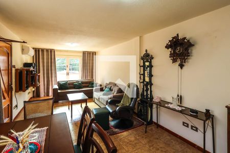 Sala de casa à venda com 3 quartos, 250m² em Jardim da Gloria, São Paulo