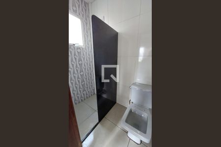 Banheiro de apartamento para alugar com 3 quartos, 70m² em Granada, Uberlândia