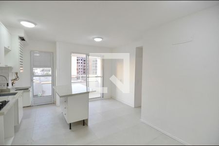 Sala de apartamento para alugar com 3 quartos, 65m² em Santo Cristo, Rio de Janeiro