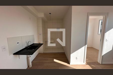Sala/cozinha de kitnet/studio para alugar com 1 quarto, 34m² em Jardim São Luís, São Paulo