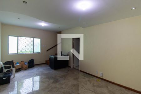 Casa à venda com 2 quartos, 155m² em Ingá, Niterói