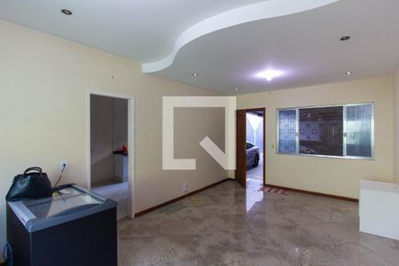 Casa à venda com 2 quartos, 155m² em Ingá, Niterói
