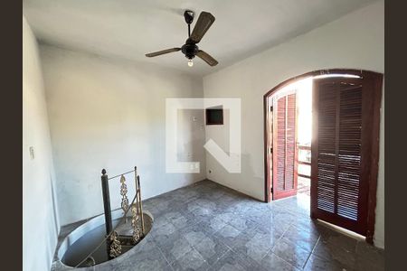 Quarto de casa à venda com 1 quarto, 330m² em Piedade, Rio de Janeiro