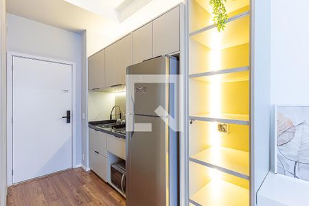 Cozinha de kitnet/studio para alugar com 1 quarto, 27m² em Indianópolis, São Paulo