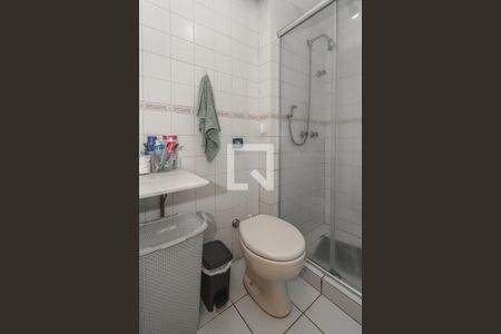 Banheiro da Suíte de apartamento à venda com 2 quartos, 61m² em Petrópolis, Porto Alegre