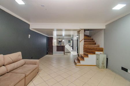 Sala de casa para alugar com 4 quartos, 146m² em Jardim Itu, Porto Alegre