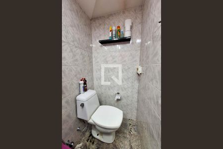 Banheiro da Suíte 1 de casa à venda com 3 quartos, 146m² em Piratininga, Niterói