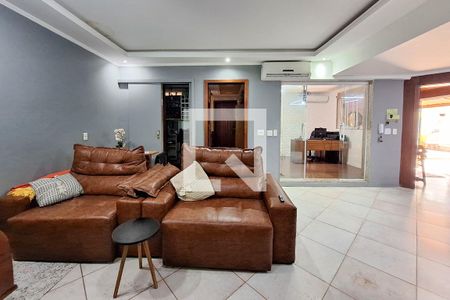 Sala de casa à venda com 3 quartos, 146m² em Piratininga, Niterói