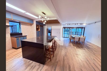 Casa para alugar com 4 quartos, 351m² em Novo Horizonte, Juiz de Fora
