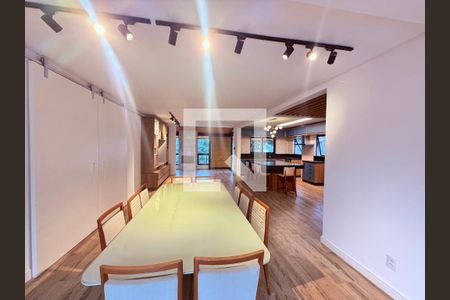 Casa para alugar com 4 quartos, 351m² em Novo Horizonte, Juiz de Fora
